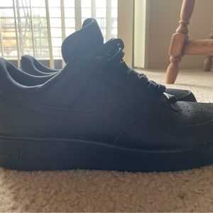 Nike Air Force 1 Black